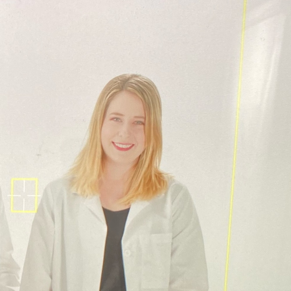 Meet your Posher, Claire